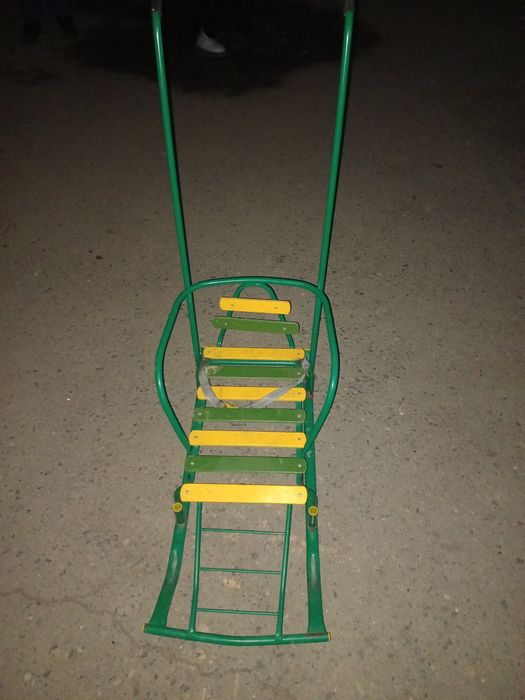 Срочно продам санки