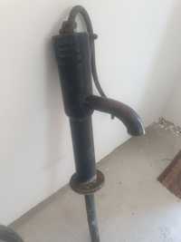 Pompă de apa manuala din fonta