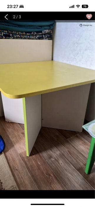 Детский кухонный стол , стульями