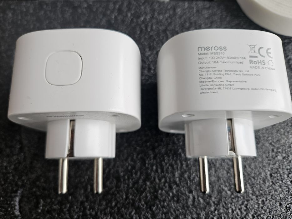 Продавам два смарт контакта Meross MSS310