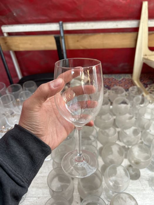 Продаю бокалы стеклянные .200 тг. За 1 штуку 4 вида бокалов.