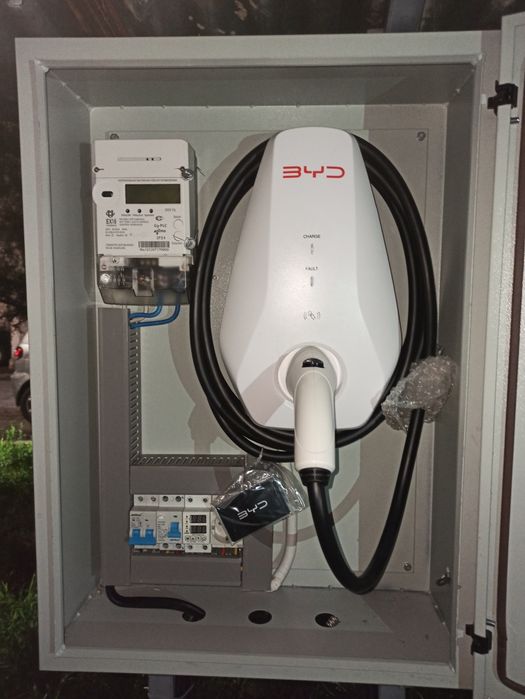 Установка зарядное устройство для Электромобилей.
7квт зарядка установ