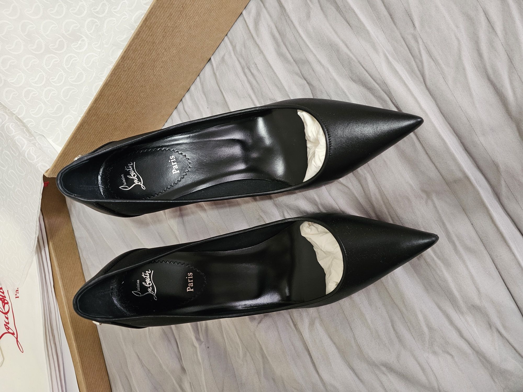 Обувки Christian Louboutin