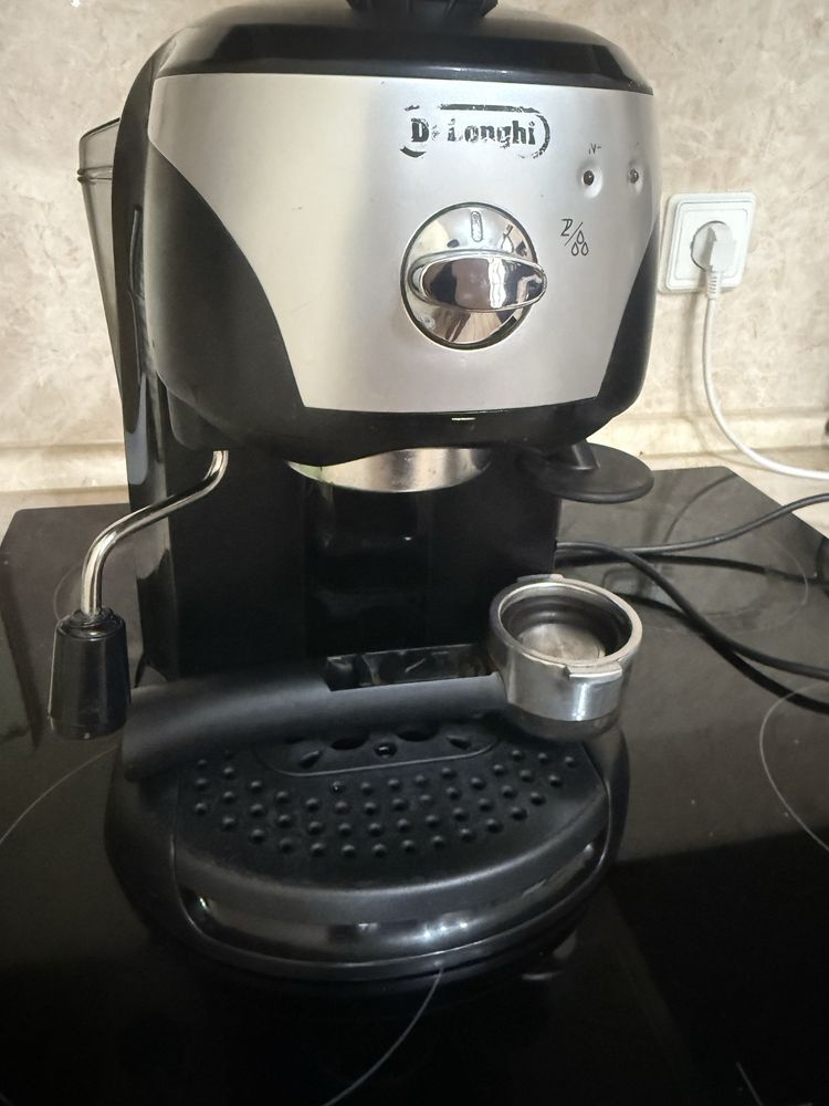 Кафемашина Delonghi EC220CD