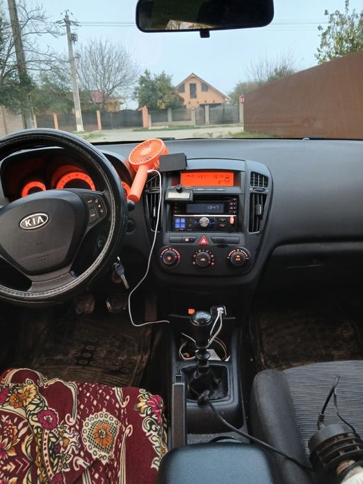 De vìnzare kia ced 16 dizel 115cp