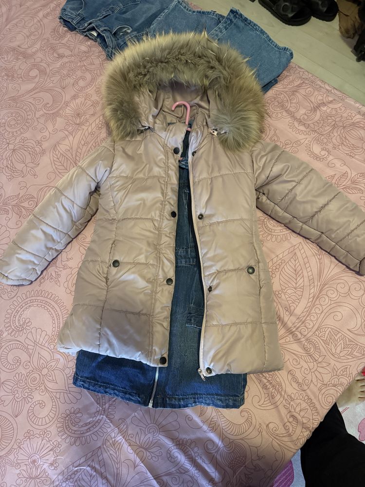 Зимно топло яке за момичета 128см.