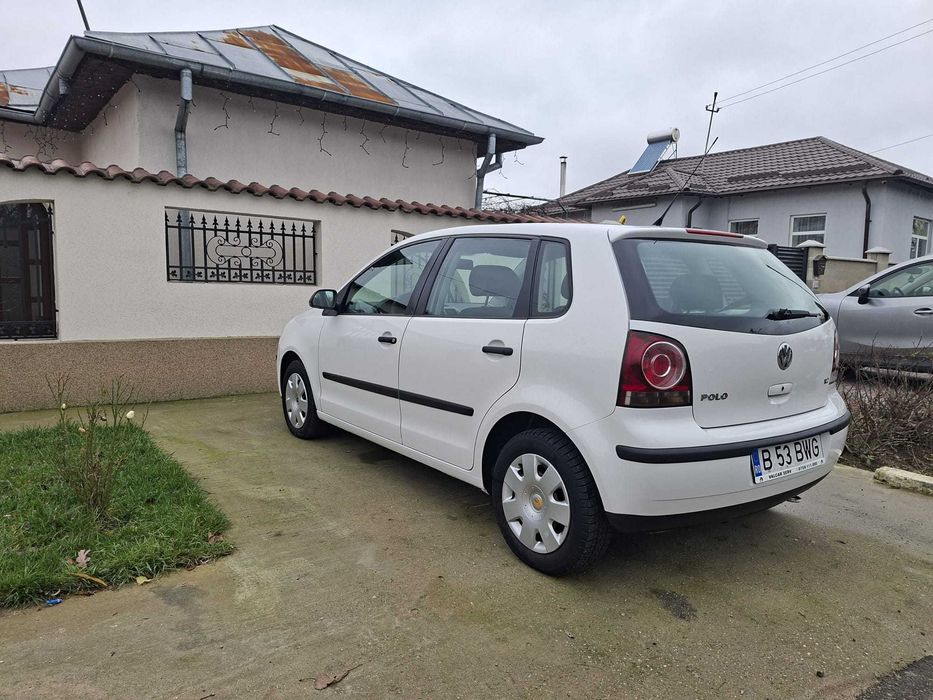 VW Polo facelift 2007-Benz.12/12V. Provenienta Ro .110000km!Pret 1700E