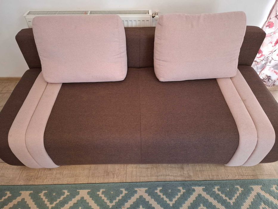 Vand 2 canapele extensibile