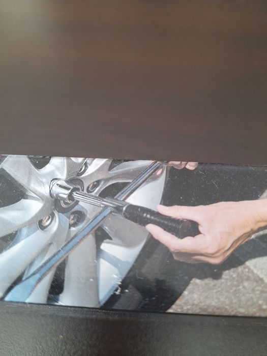 Ключ за джанти  CiC