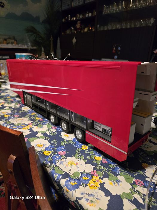Продавам Transporter Ferrari