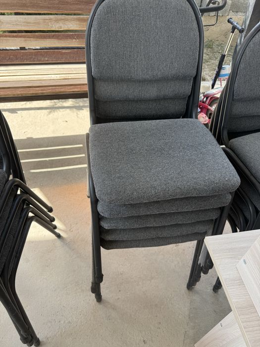 Офиске оку орталык садикке мектепке арналган стол мен орындык