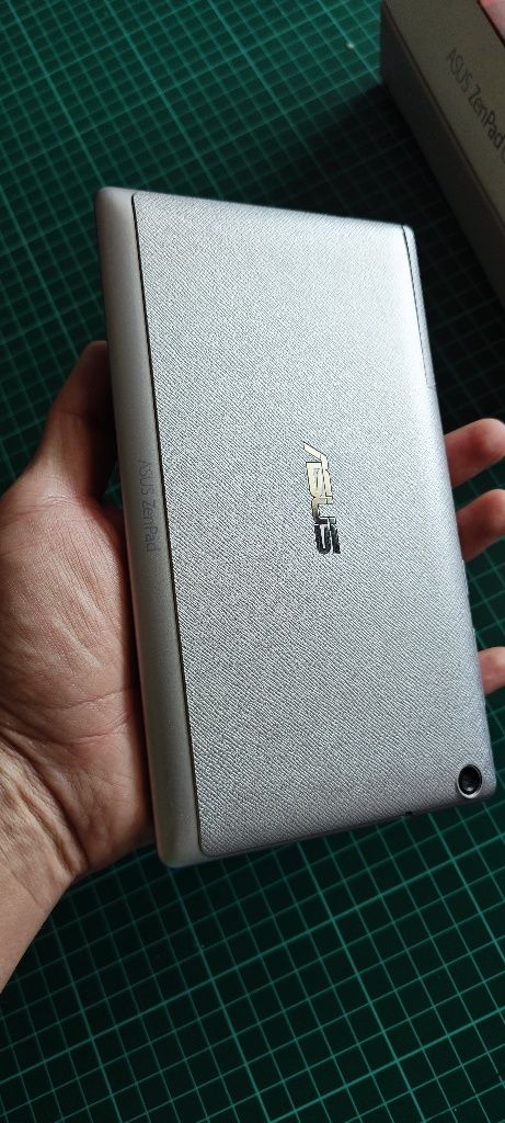 Таблет Asus zenpad 7.0c