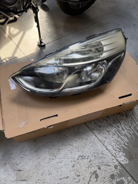 Far stanga renault clio 4 IV 2012-2021