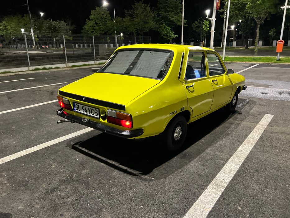 Vand dacie 1300  1982 cu elemente de 1310