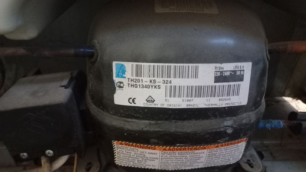 Хладилник Crown РАБОТЕЩ с горна камера