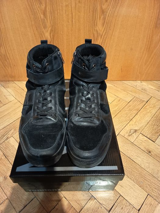 Мъжки боти от естествена кожа