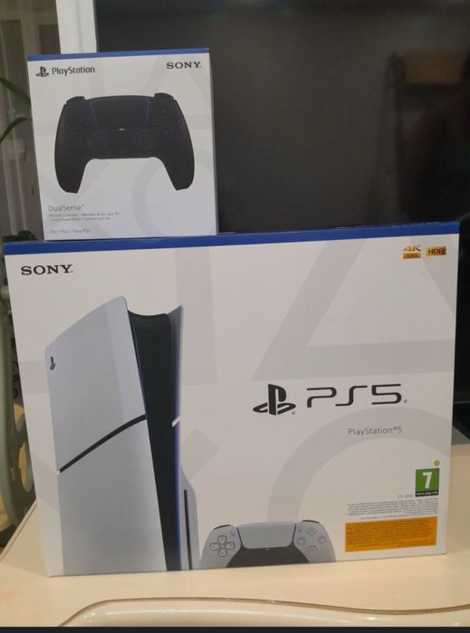PlayStation 5 Slim (2 ТБ) +2 джостика + игры