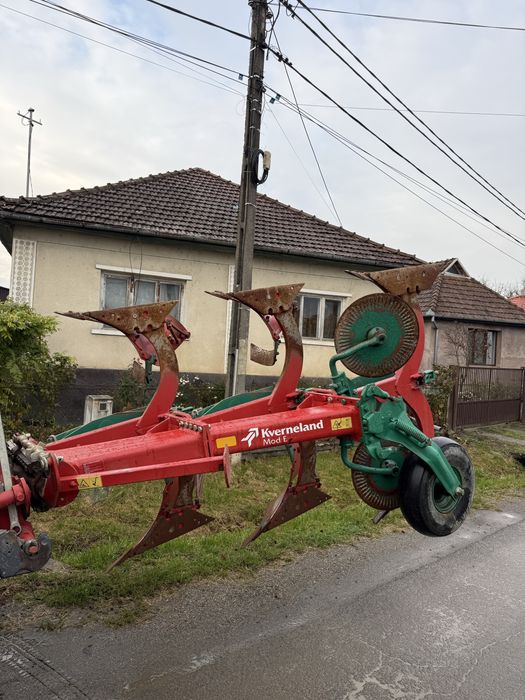 plug reversibil 3 brazde kverneland