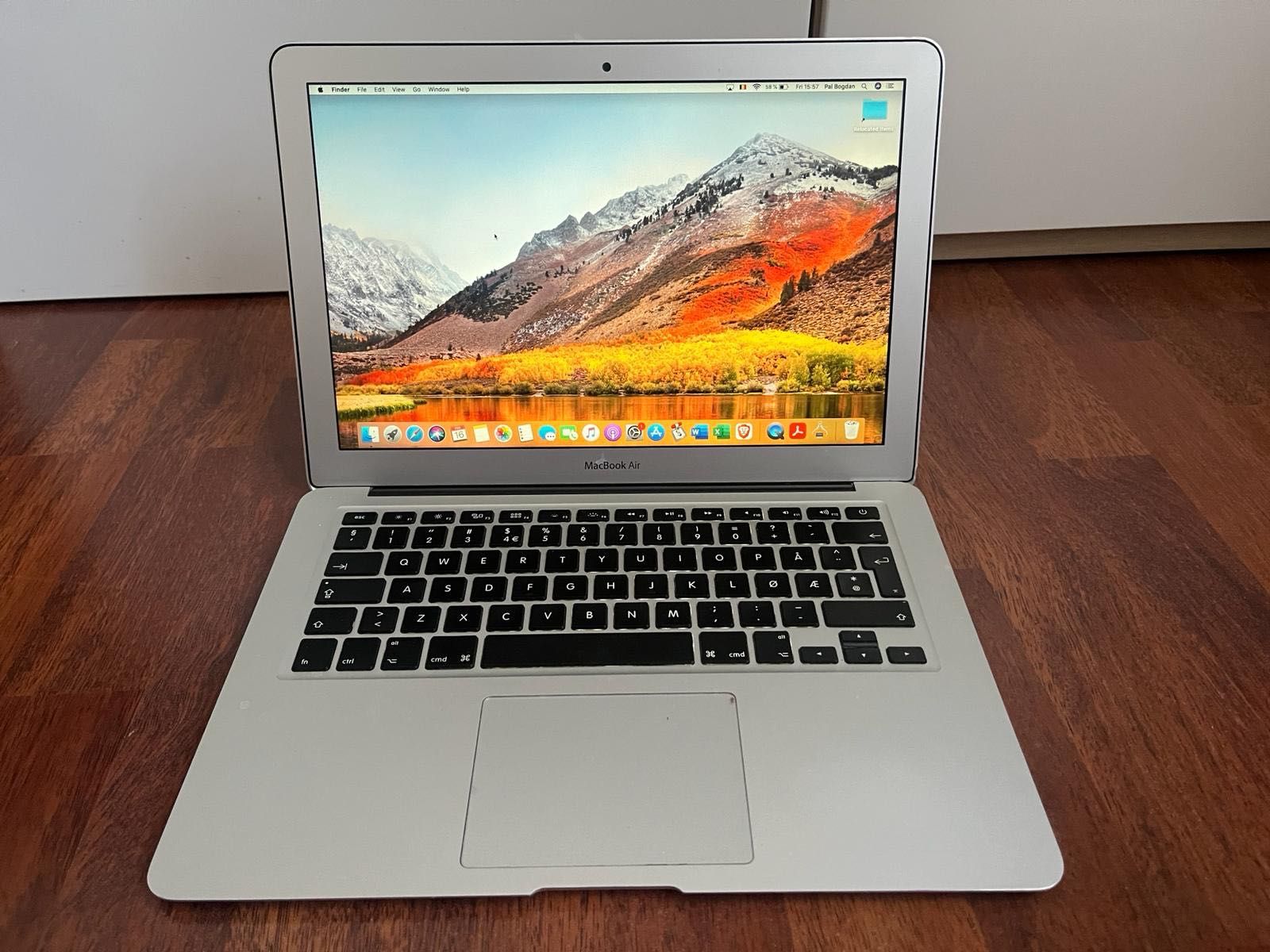 MacBook AIR 13-inch Mid 2012 i5 2.8GHz/4 GB RAM/SSD 128 GB/MagSafe