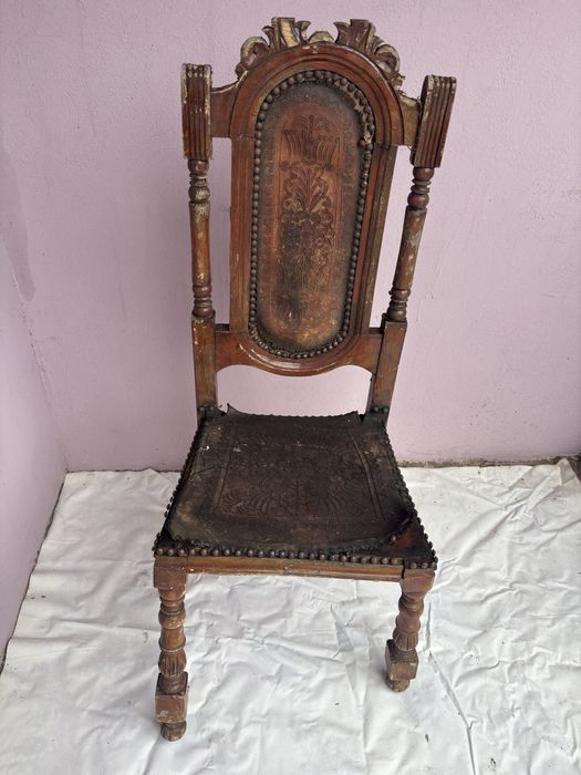 Scaune vechi  de reconditionat anii 1900