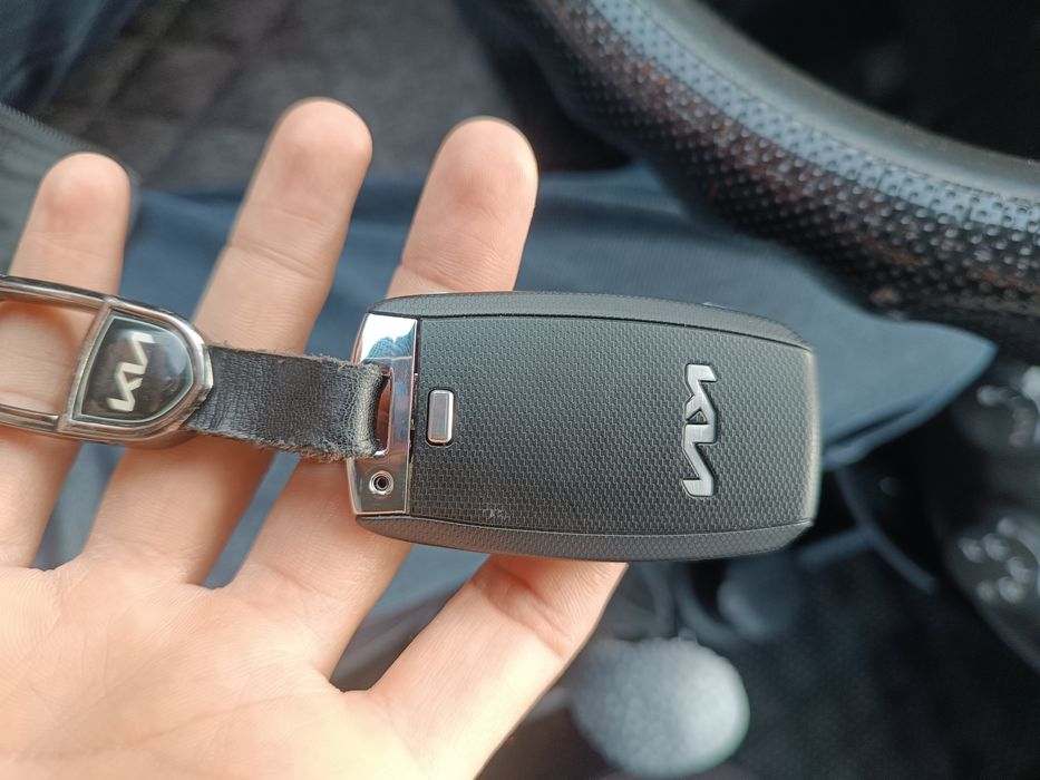 Киа сонет пульт бар сатылады 200.000