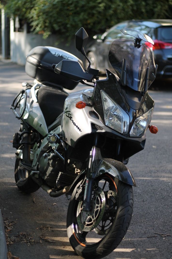 Suzuki DL 650 V strom  motor motocicleta