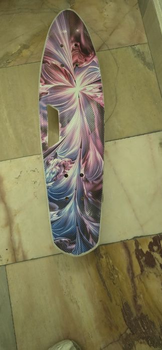 Продаю скейтборд выгодно