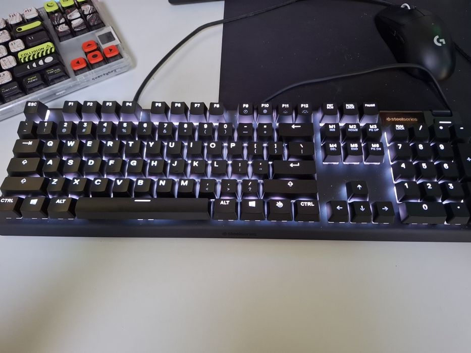 Tastatura steelseries Apex 5 RGB