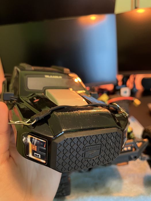 Automodel RC Car Rlaarlo "Omni-Terminator" - Carbon + piese