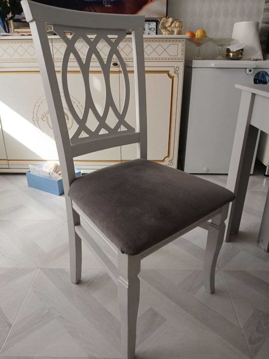 деревян стулья 6 шт серого цвета по 10 тыс хорош сост покуп за 35 тыс