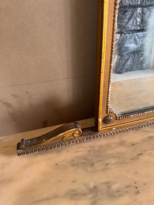 Mobila Vintage cu oglinda și blat de Marmură