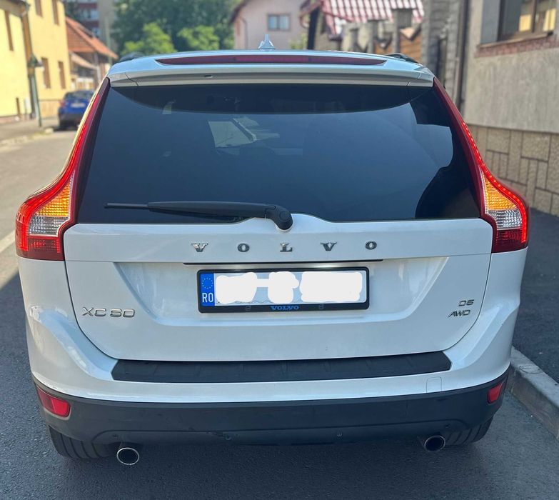 VOLVO XC60 2.4 Diesel AWD 215 CP Automat – AWD
