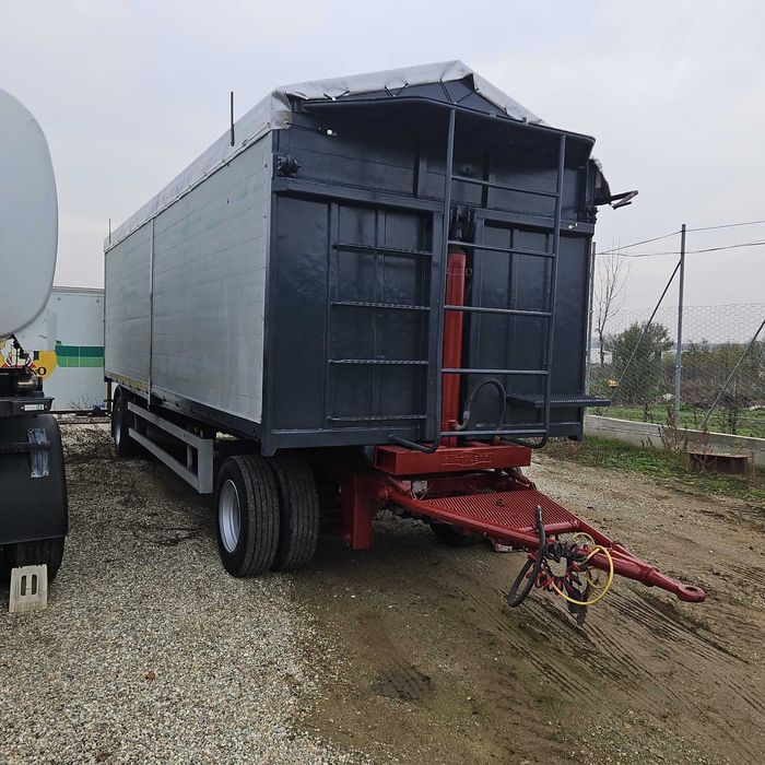 Remorca basculabila agricola