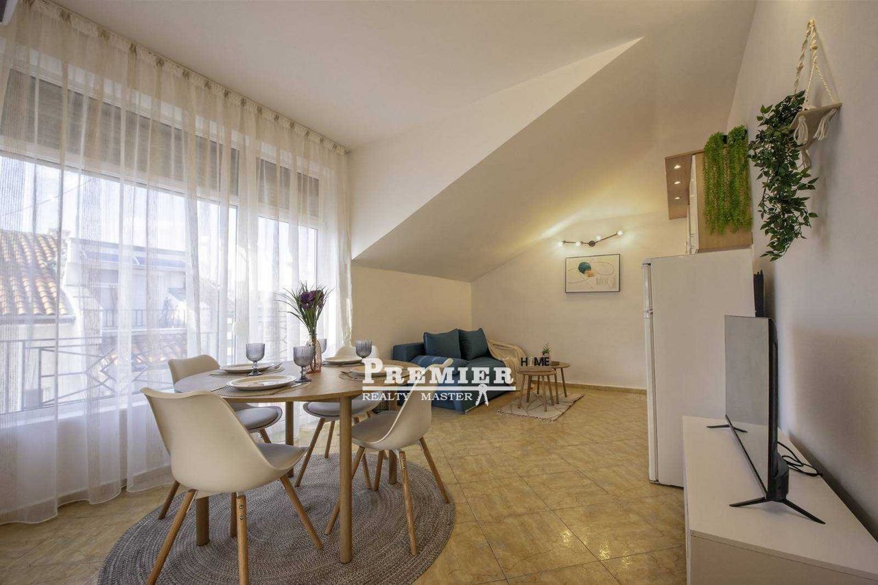 Продава се Двустаен апартамент в к.к. Слънчев бряг - 55 кв.м за 1037 €/кв.м - Снимка #13