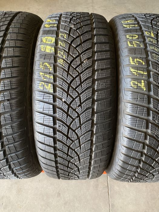Anvelope iarna 215/50/18 Goodyear Ultra Grip Performance 215 50 18 R18
