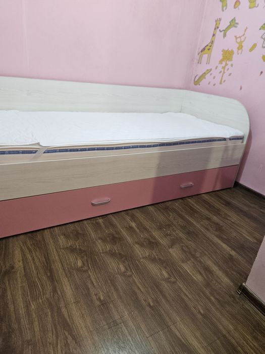 Двойно легло тип сандвич