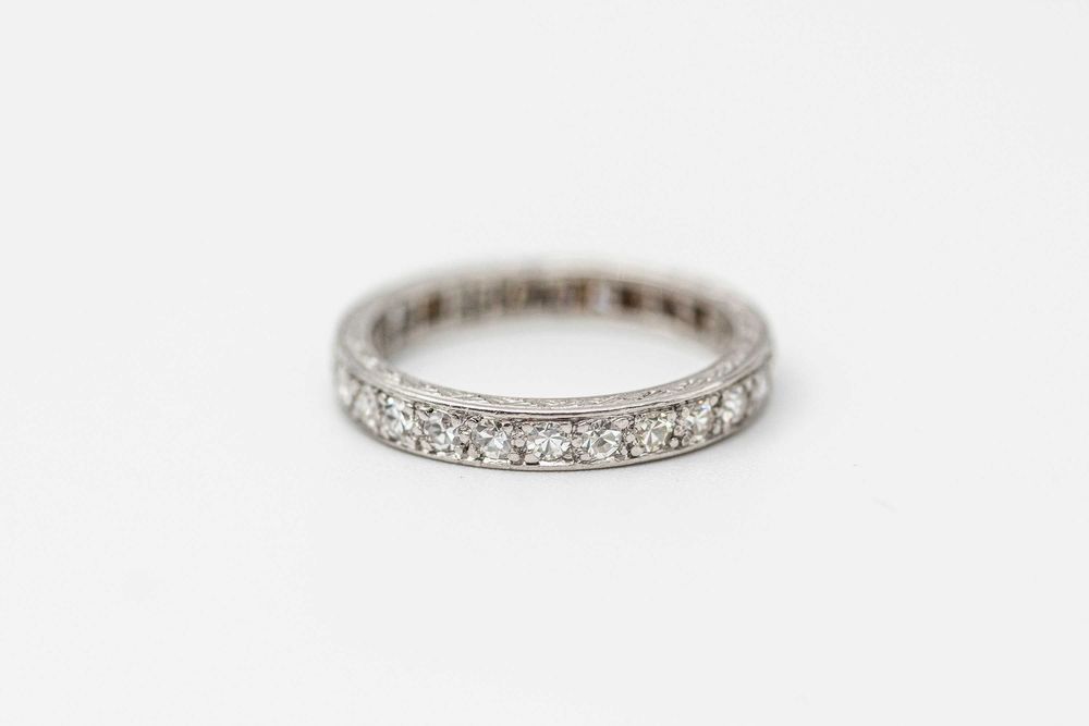 Inel dama vintage din aur alb 18K, Eternity, cu diamante