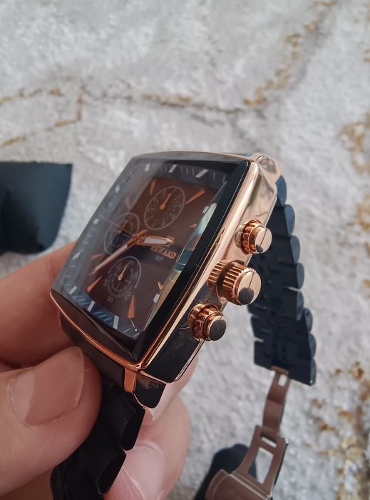 Часы Ревард мощный