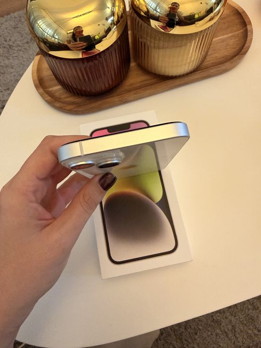 Iphone 14 - 128 GB бял