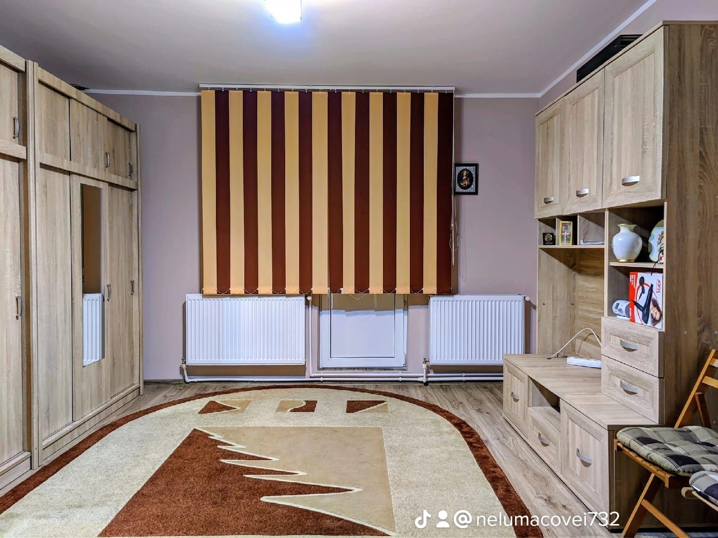 Vând apartament cu o camera micro20, la A-uri