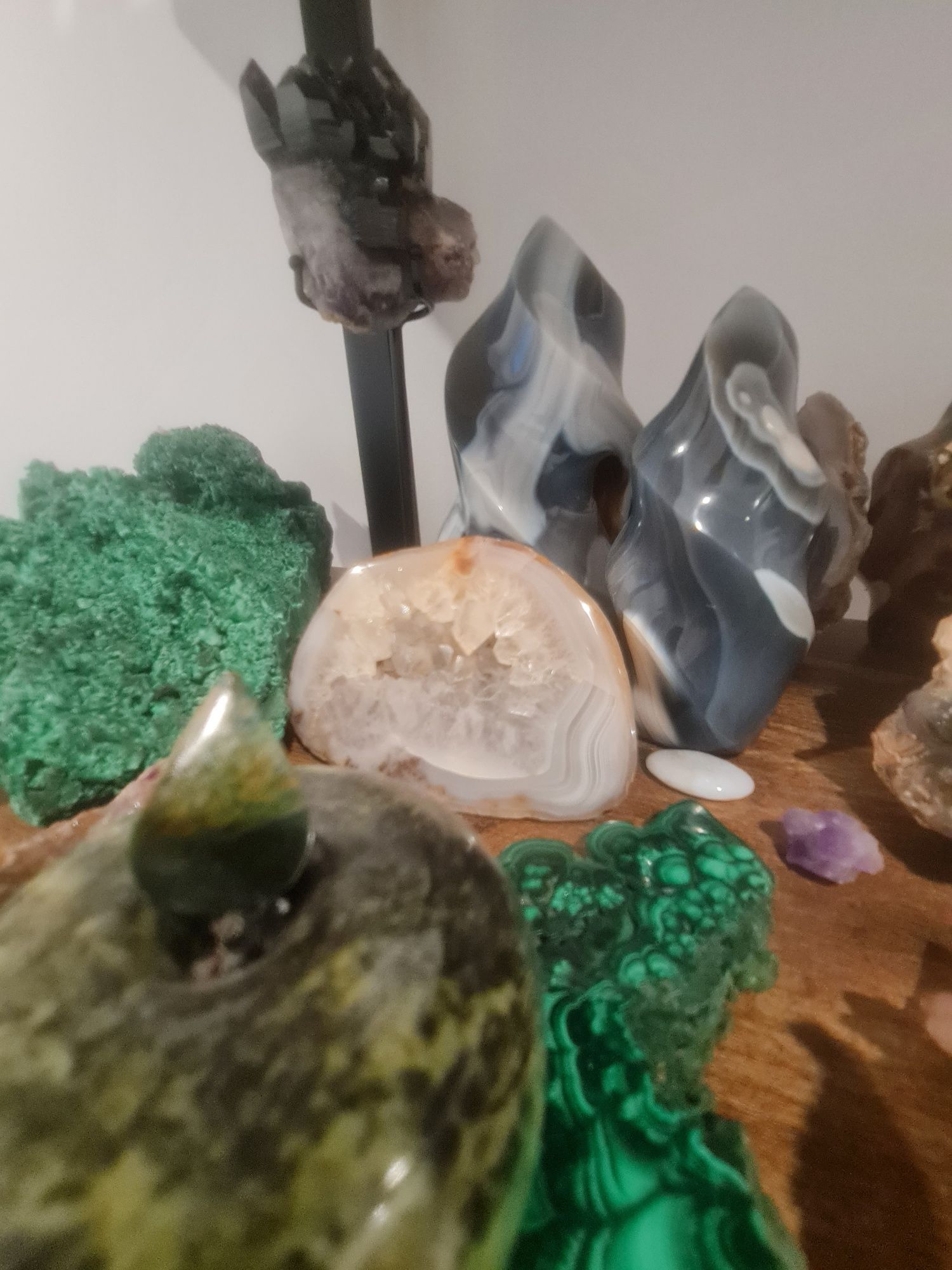 Malachite Agate Amethyst Brandberg Quartz Fluorite Citrine Geode