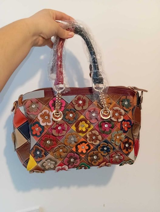 Geanta/poseta de piele naturala noua, multicolora