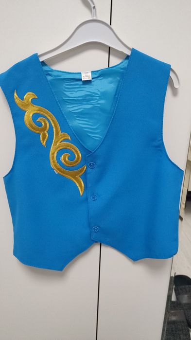 Продам новую национальную жилетку