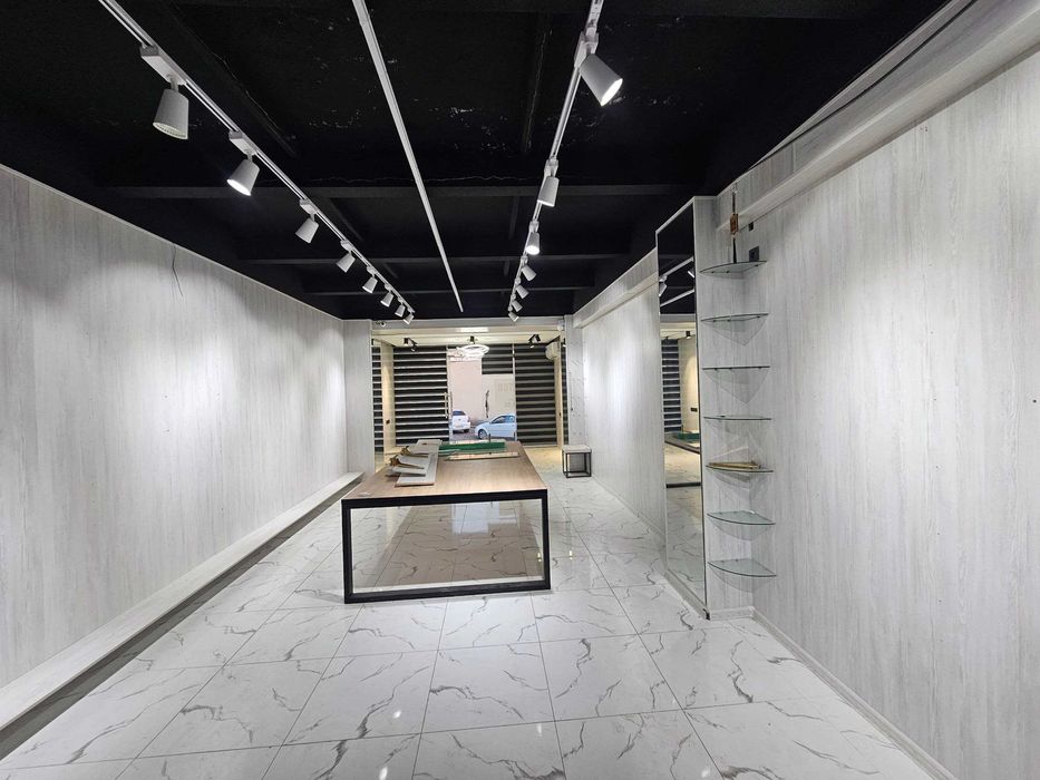 Tayyor bino podvali bilan birga sotiladi.