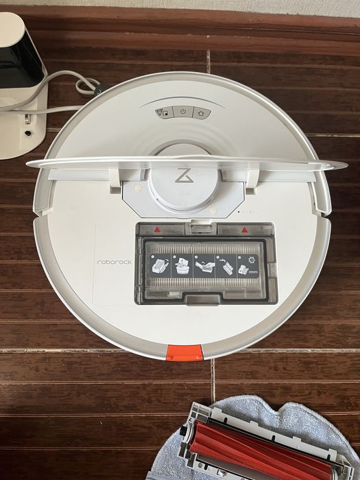 Продам Робот-пылесос Roborock s7