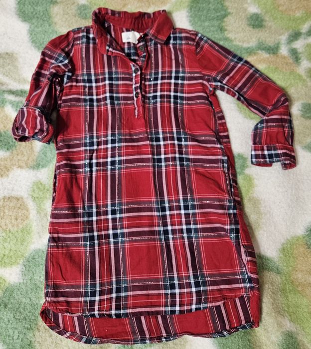 Голяма разпродажба на дрешки