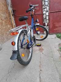 Bicicletă băieți 6-10 ani