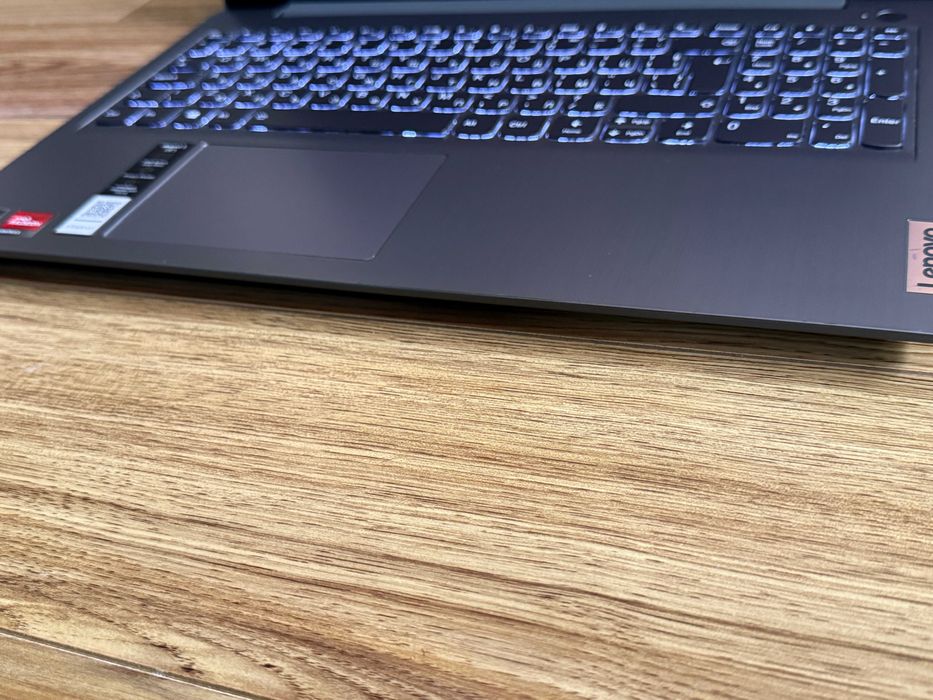 15.6 Lenovo 3`Ryzen 5-5500U/12GB RAM/512GB SSD/Full HD IPS 300 nits