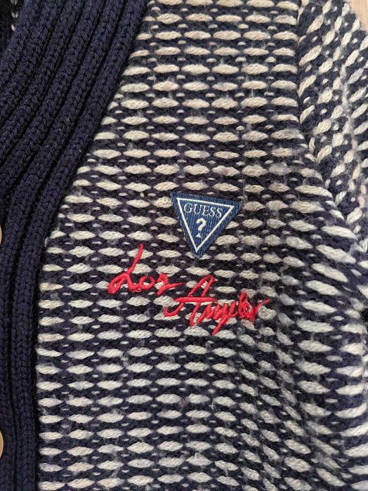 Сладурска бебешка жилетка Guesss