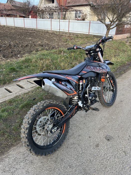 Alfarad T7 - schimb cu cross cadru mediu